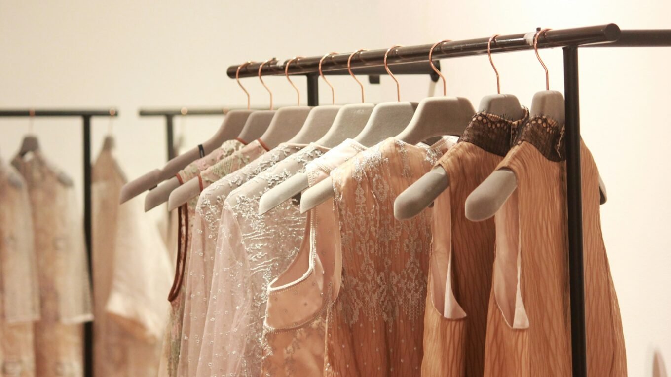 Controle de Estoque em Tempo Real: Uma Solução para Lojas de Moda Feminina